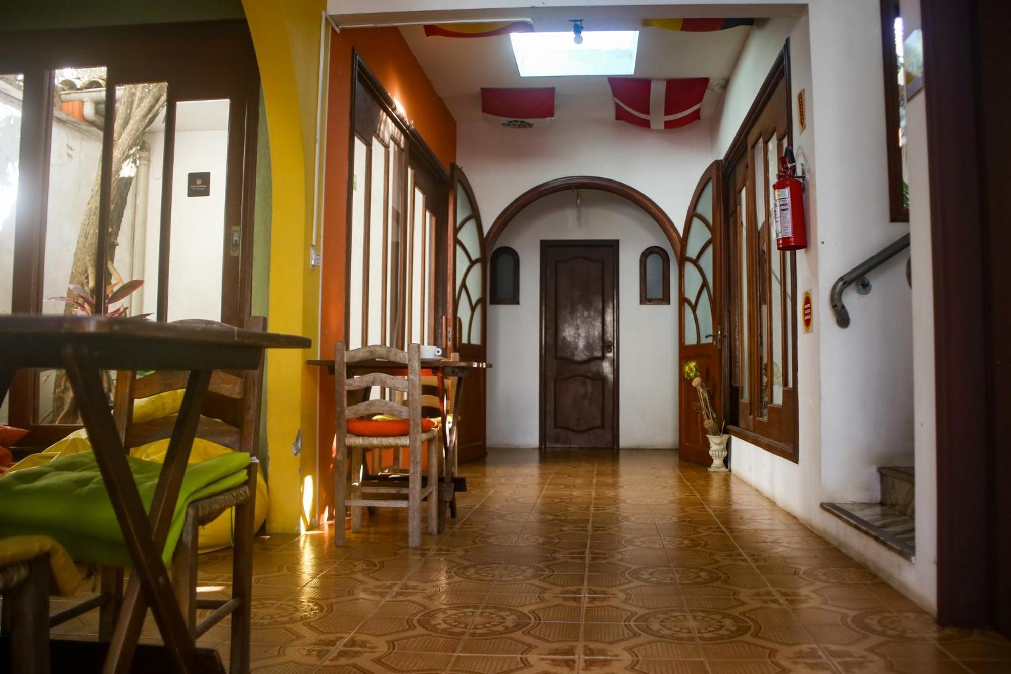 Hostel Geckos *